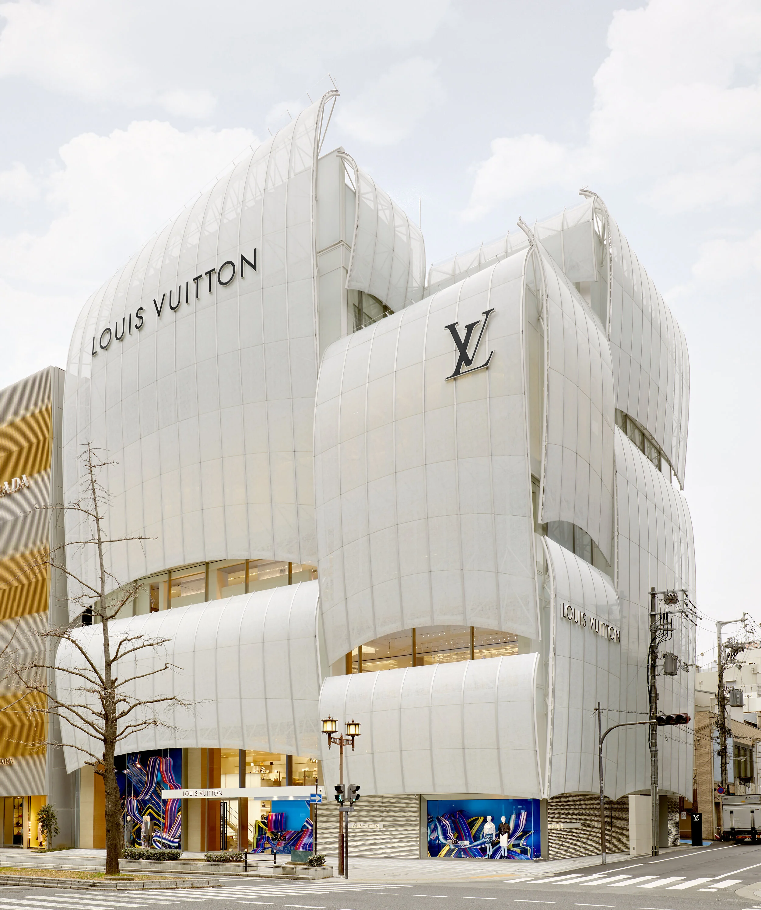 Louis Vuitton Opens Maison Osaka Midosuji | Featuring First Café